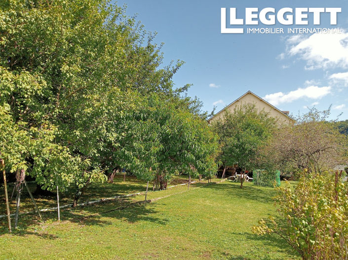 Image No.10-5 Bed House for sale