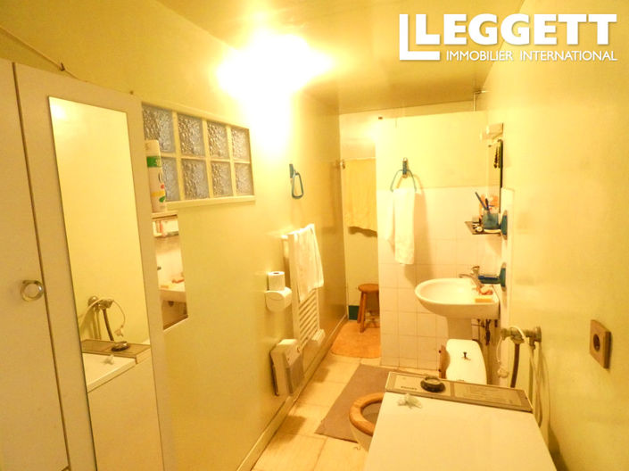 Image No.7-5 Bed House for sale