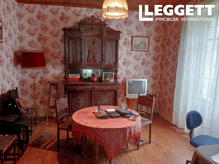 Image No.8-5 Bed House for sale