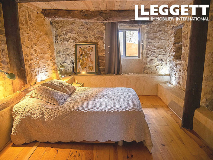 Image No.5-Maison de 17 chambres à vendre à La Roque-sur-Cèze