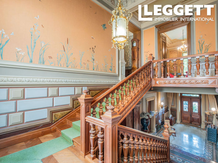 Image No.5-8 Bed House for sale