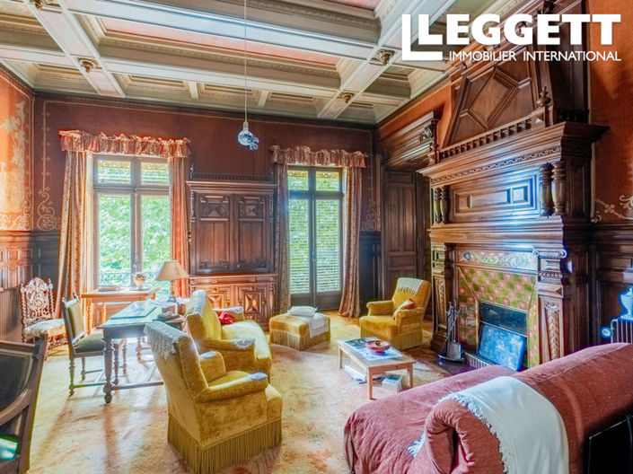 Image No.6-8 Bed House for sale