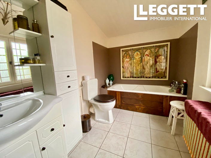 Image No.5-2 Bed House for sale