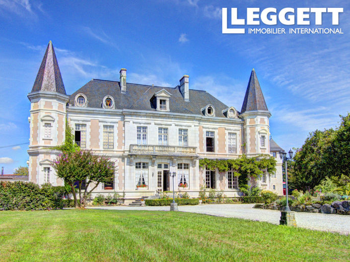 Image No.1-30 Bed Chateaux for sale