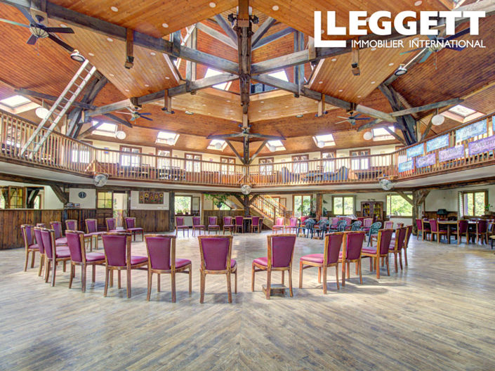 Image No.5-30 Bed Chateaux for sale