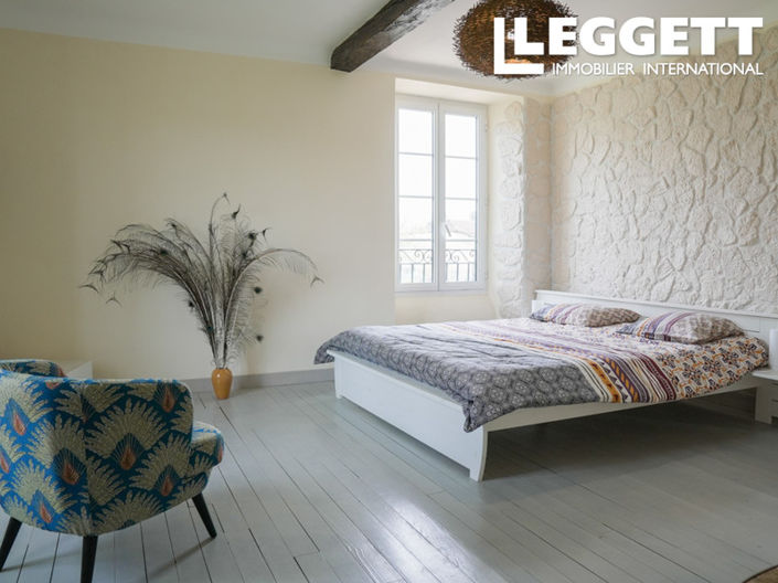 Image No.7-5 Bed House for sale