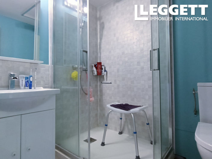 Image No.8-3 Bed House for sale