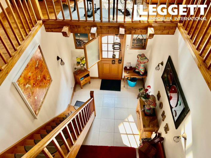 Image No.6-3 Bed House for sale