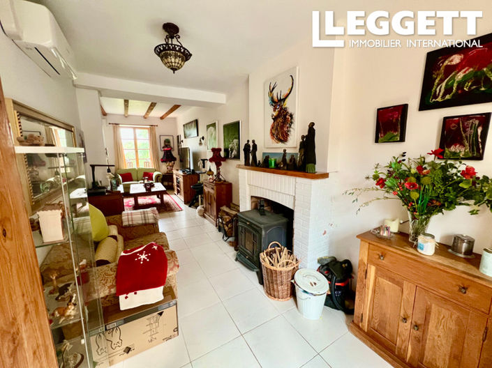 Image No.8-3 Bed House for sale