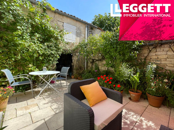 Image No.2-Maison de 2 chambres à vendre à Charente