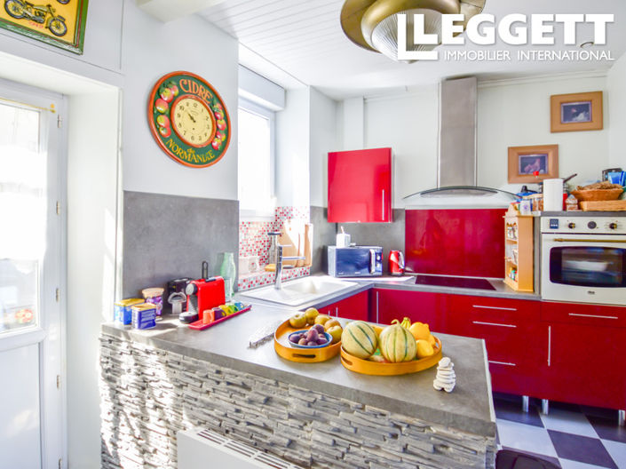 Image No.4-2 Bed House for sale