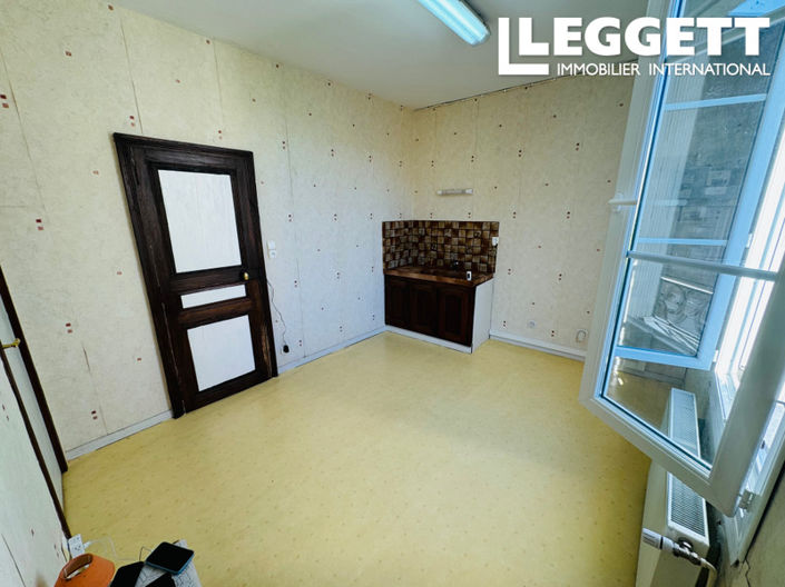 Image No.8-4 Bed House for sale