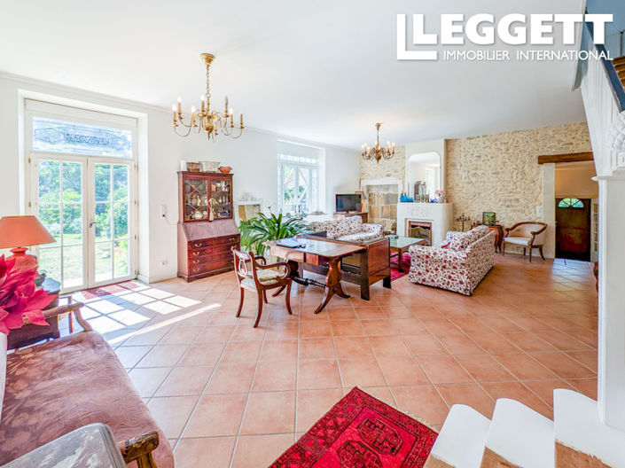 Image No.3-Maison de 9 chambres à vendre à Gironde