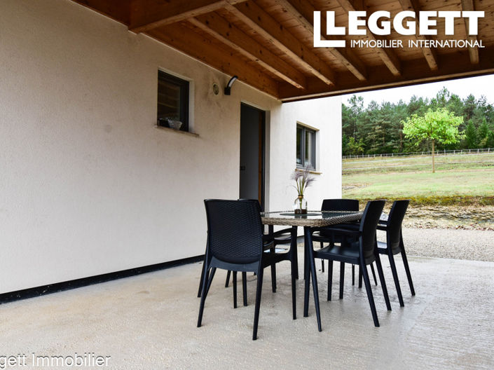 Image No.8-4 Bed House for sale