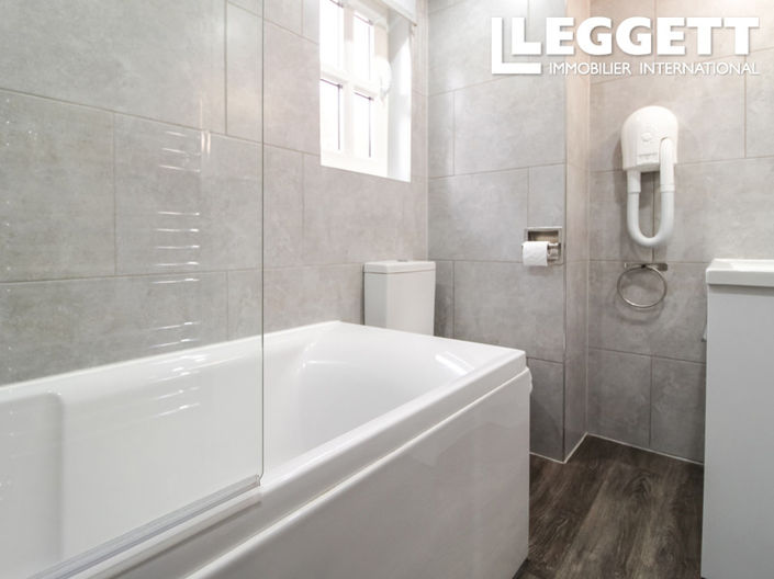 Image No.8-4 Bed House for sale