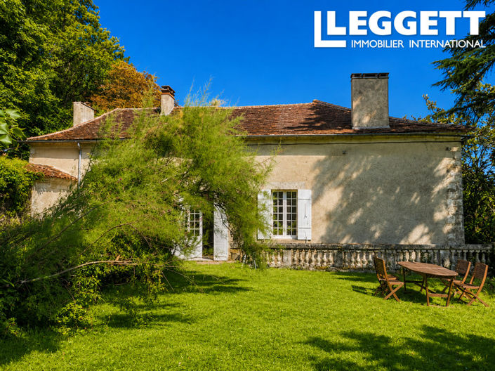 Image No.5-6 Bed Chateaux for sale