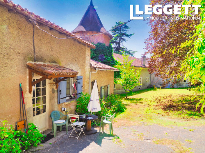 Image No.8-6 Bed Chateaux for sale