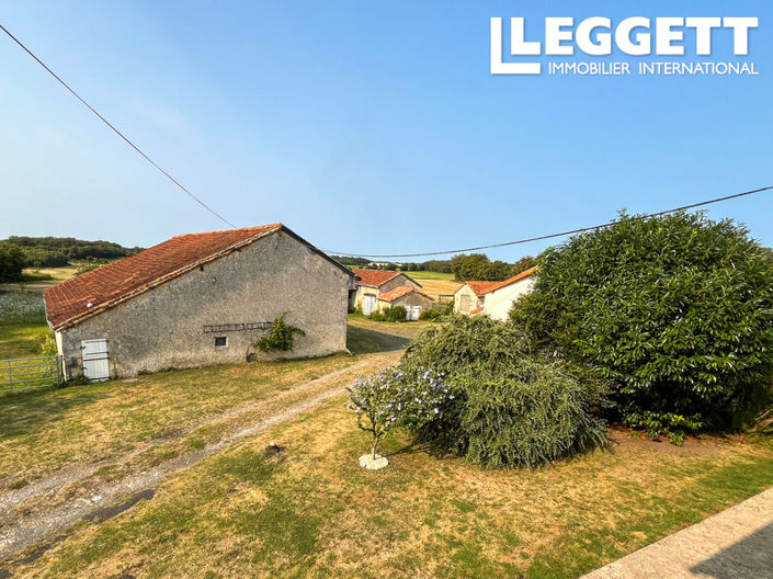 Image No.9-6 Bed House for sale