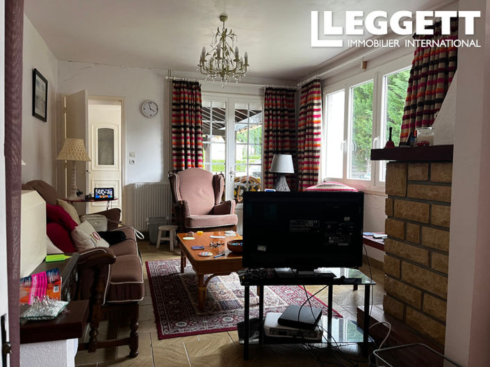 Image No.6-3 Bed House for sale
