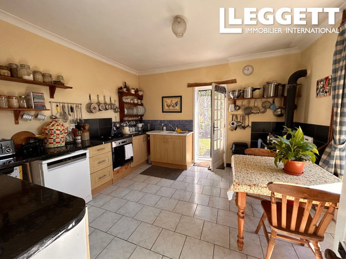 Image No.2-3 Bed House for sale