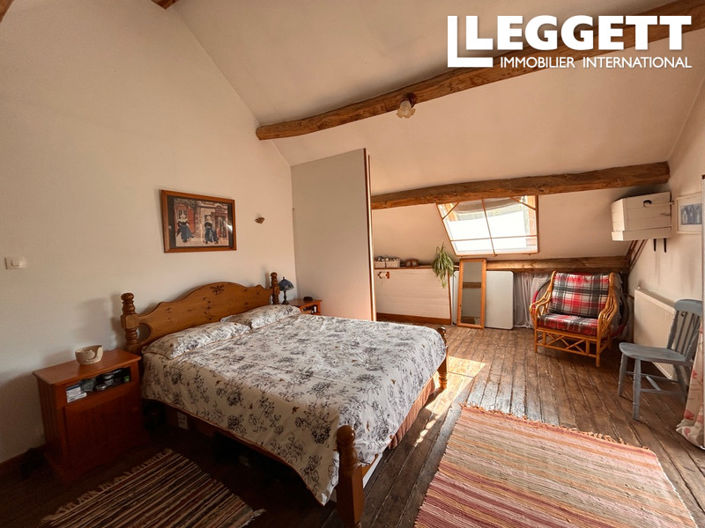 Image No.6-3 Bed House for sale