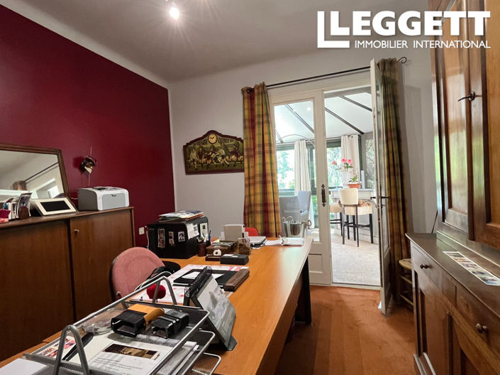 Image No.10-4 Bed House for sale