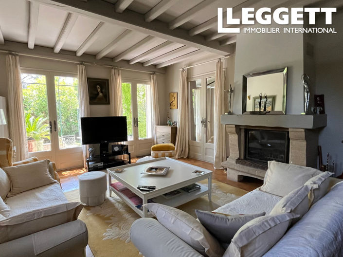 Image No.2-4 Bed House for sale