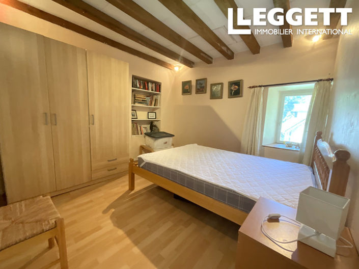 Image No.5-4 Bed House for sale