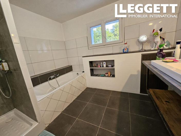 Image No.9-Maison de 4 chambres à vendre à Antonne-et-Trigonant