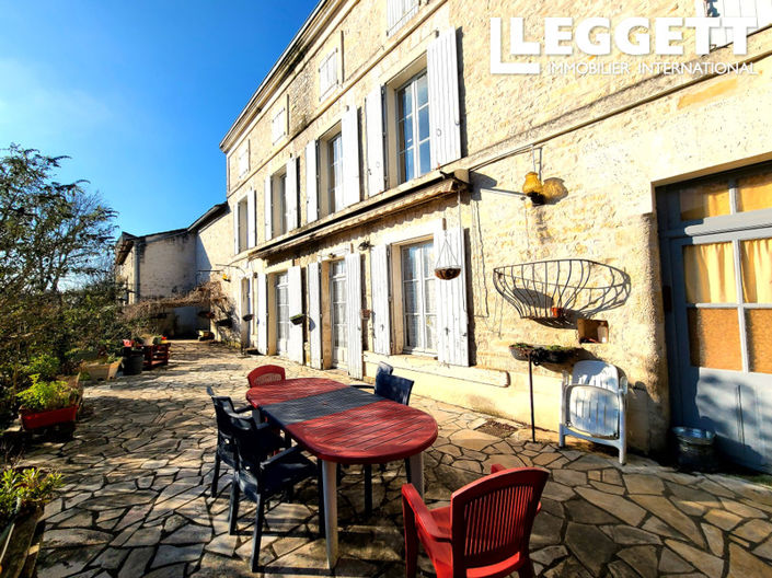 Image No.2-Maison de 5 chambres à vendre à Mansle