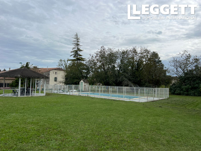 Image No.8-3 Bed House for sale