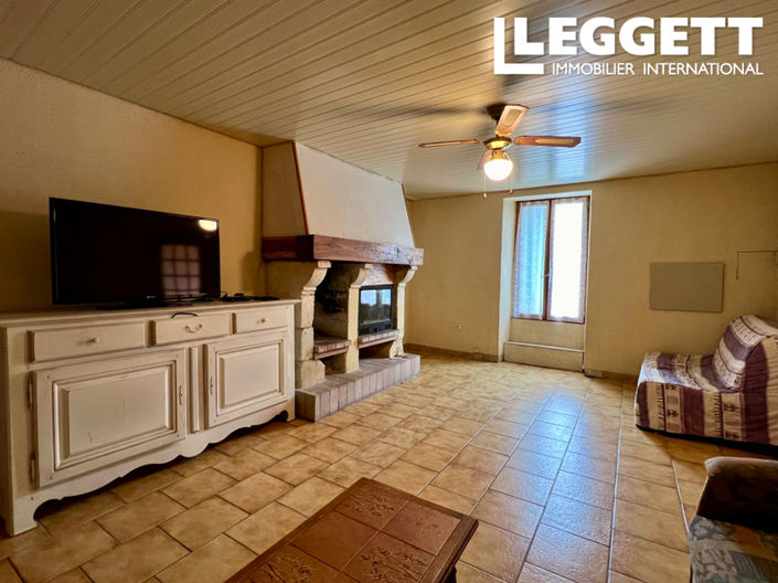 Image No.8-3 Bed House for sale