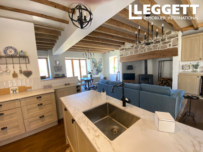 Image No.5-4 Bed House for sale