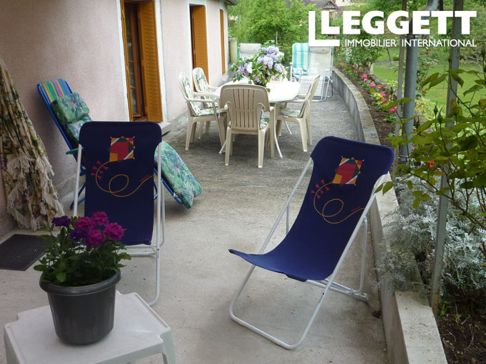 Image No.8-2 Bed House for sale