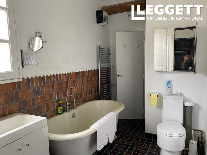 Image No.6-4 Bed House for sale