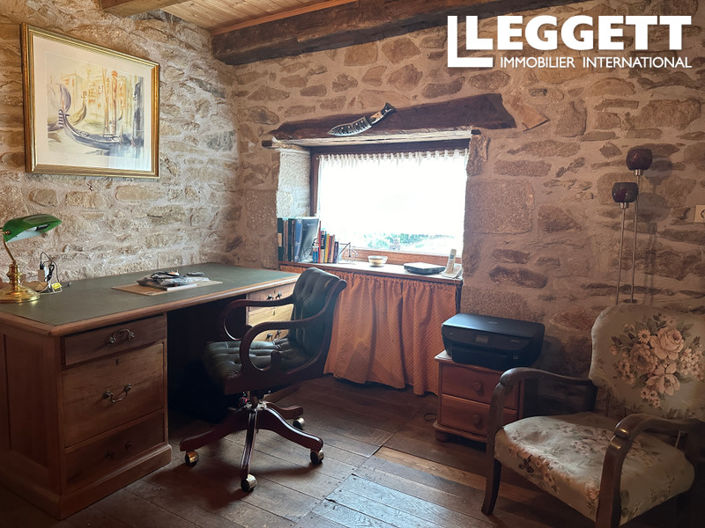 Image No.6-3 Bed House for sale