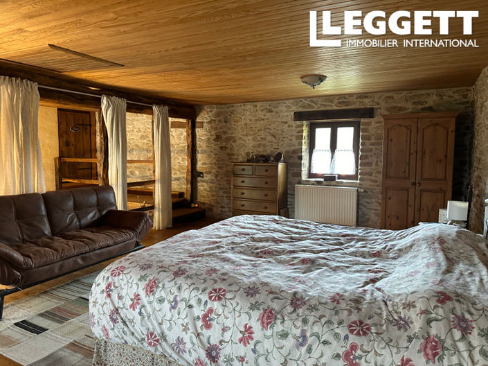 Image No.8-3 Bed House for sale