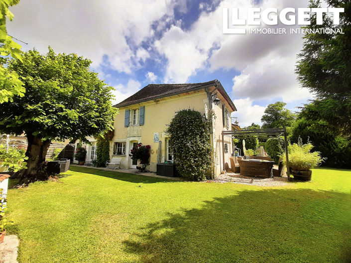 Image No.2-Maison de 4 chambres à vendre à Saint-Paul-Lizonne