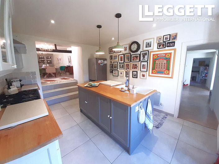 Image No.4-Maison de 5 chambres à vendre à Saint-Paul-Lizonne