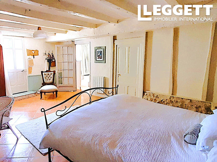 Image No.7-5 Bed House for sale