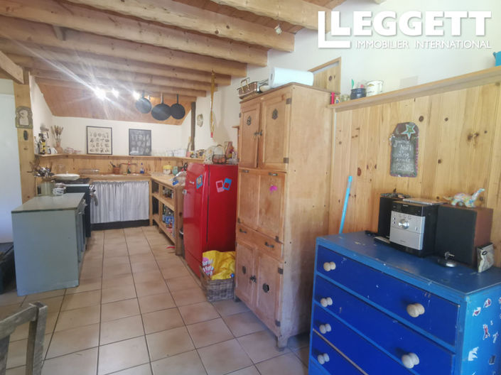 Image No.4-1 Bed Land for sale