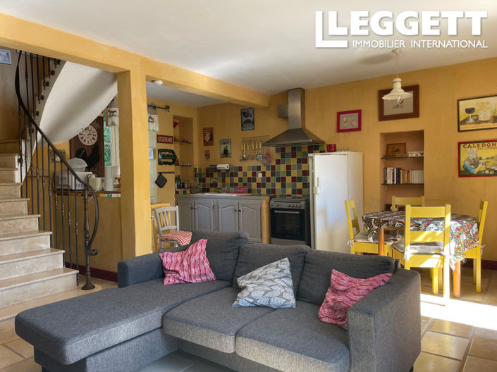 Image No.6-10 Bed House for sale