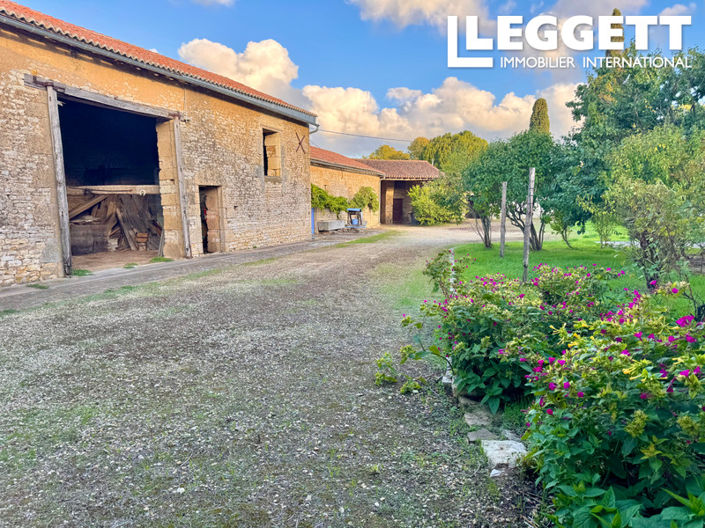 Image No.2-4 Bed House for sale