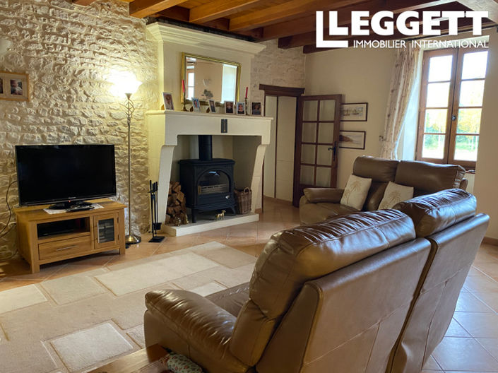 Image No.10-Maison de 6 chambres à vendre à Angeac-Champagne