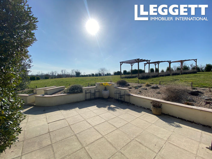 Image No.4-Maison de 6 chambres à vendre à Angeac-Champagne