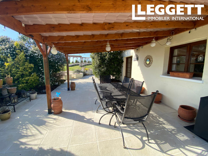 Image No.5-Maison de 6 chambres à vendre à Angeac-Champagne