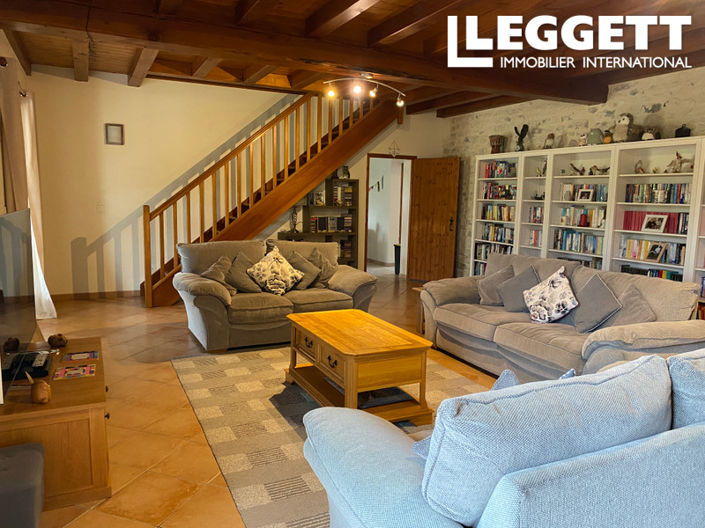 Image No.9-Maison de 6 chambres à vendre à Angeac-Champagne