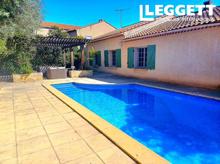 Image No.1-4 Bed House for sale