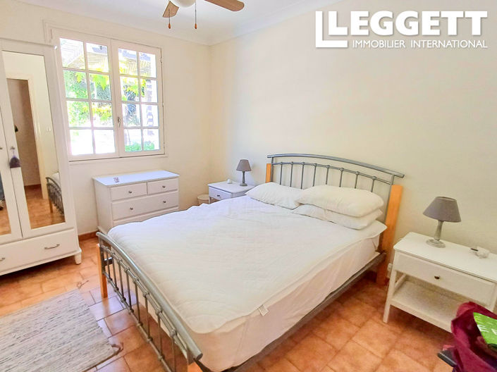 Image No.9-4 Bed House for sale