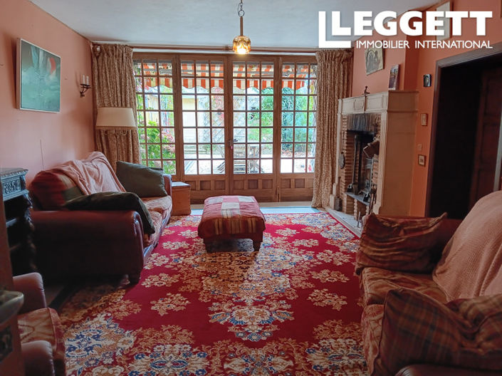 Image No.2-6 Bed House for sale